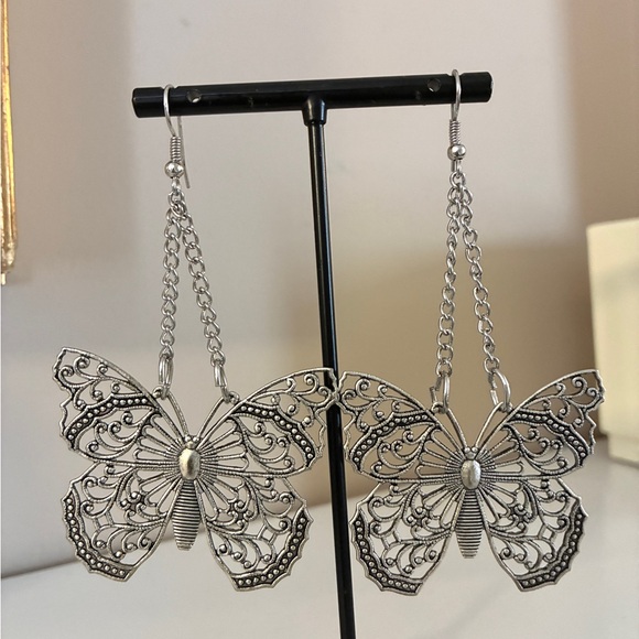 Vintage 3” Ornate Butterfly Earrings - Picture 3 of 4